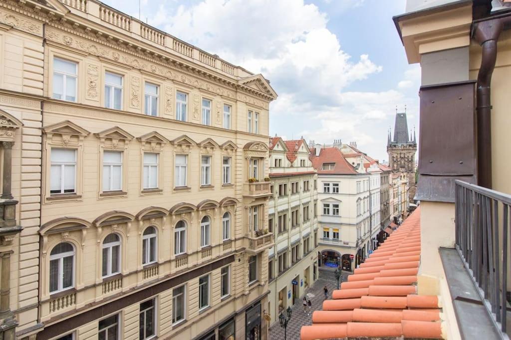 Ferienwohnung Charles Bridge Tower / Prague Castle View Exterior foto
